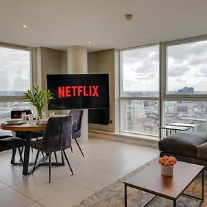 Apartment Tallest Building In The Centre Sleeps 5 Incredible Mountain And Lagan Views, Belfast