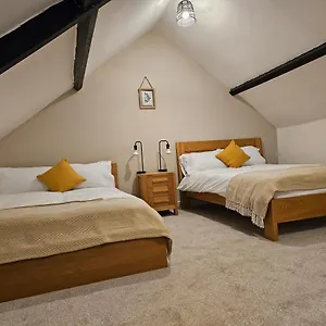 Skyline Queen's Suites 203 , Swansea United Kingdom