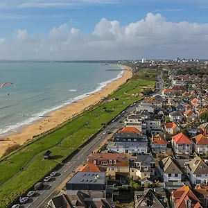 Stunning Bright Two Bedroom In Southbourne , Bournemouth United Kingdom